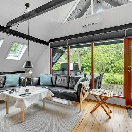 Two-bedroom Holiday In * Hemmet