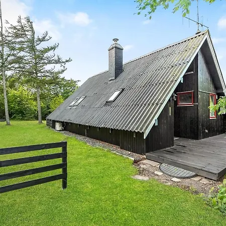 Vakantiehuis Two-bedroom Holiday In
