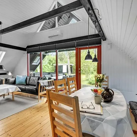 Two-bedroom Holiday In Vakantiehuis *